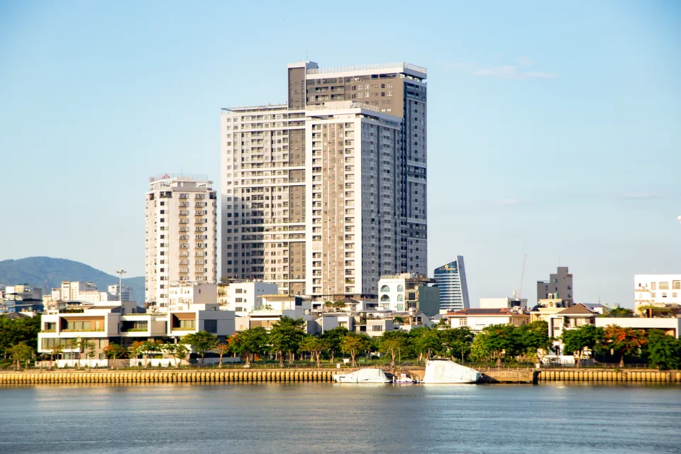 Bàn tư vấn khách xem nhà